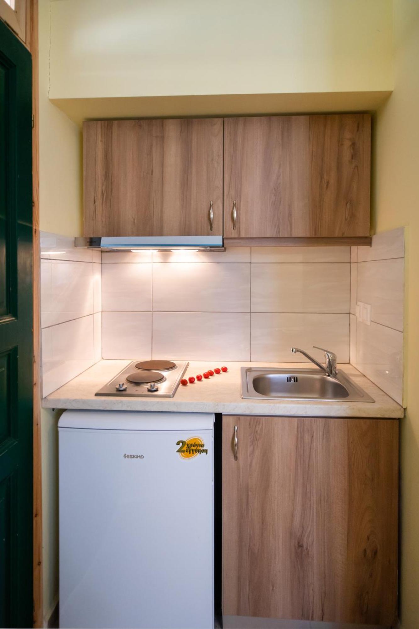 Mediterraneo Studios Vasilikí Extérieur photo