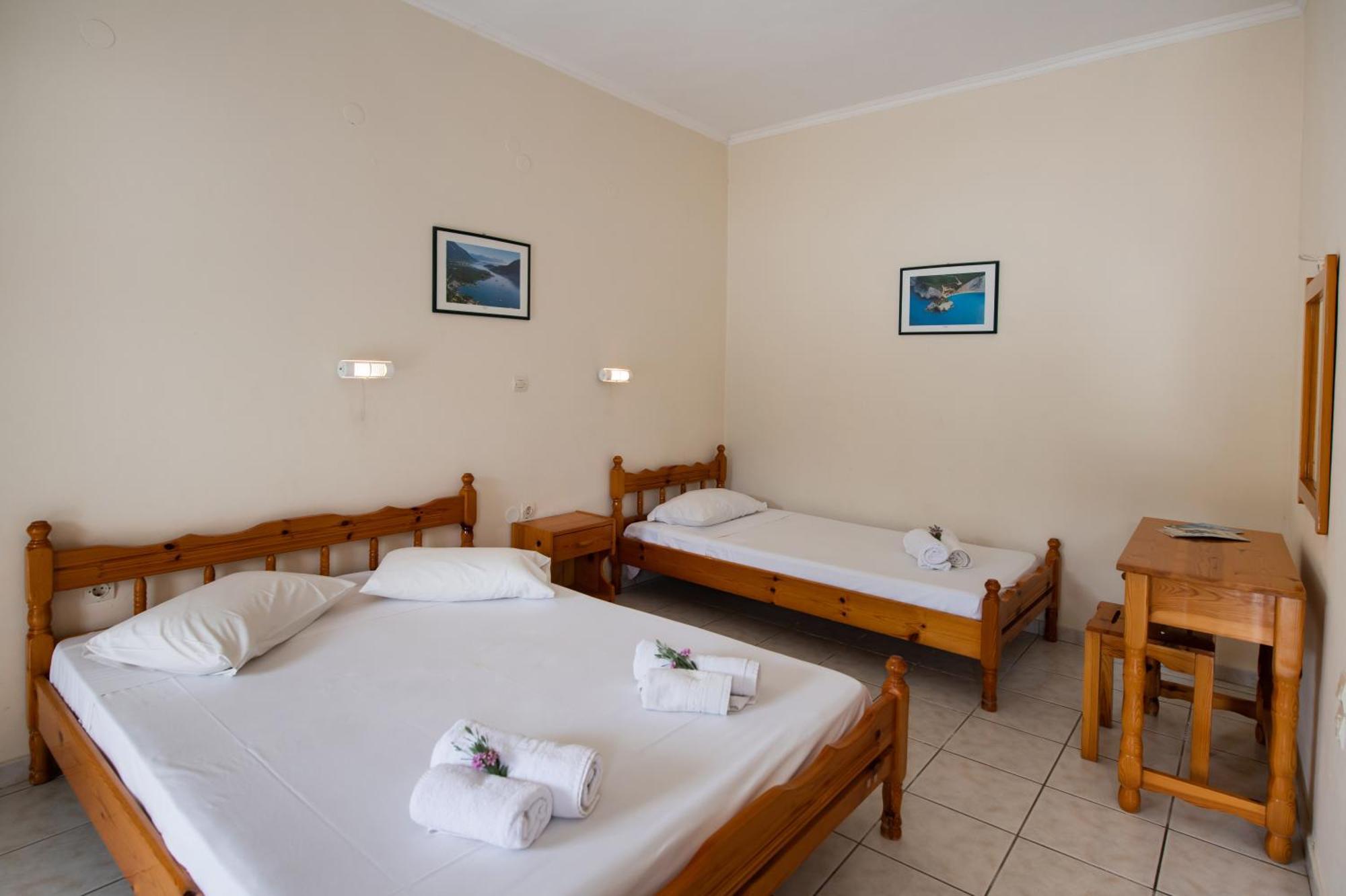 Mediterraneo Studios Vasilikí Extérieur photo